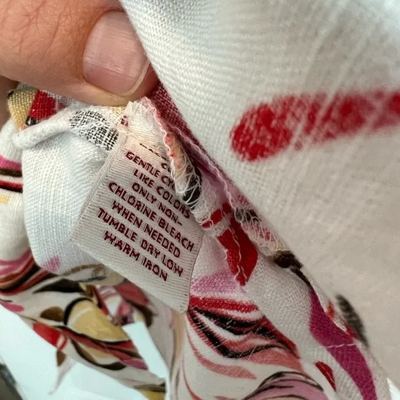 JM COLLECTION In full bloom Floral 100% Linen NWT Ladies Shirt - Picture 6 of 8